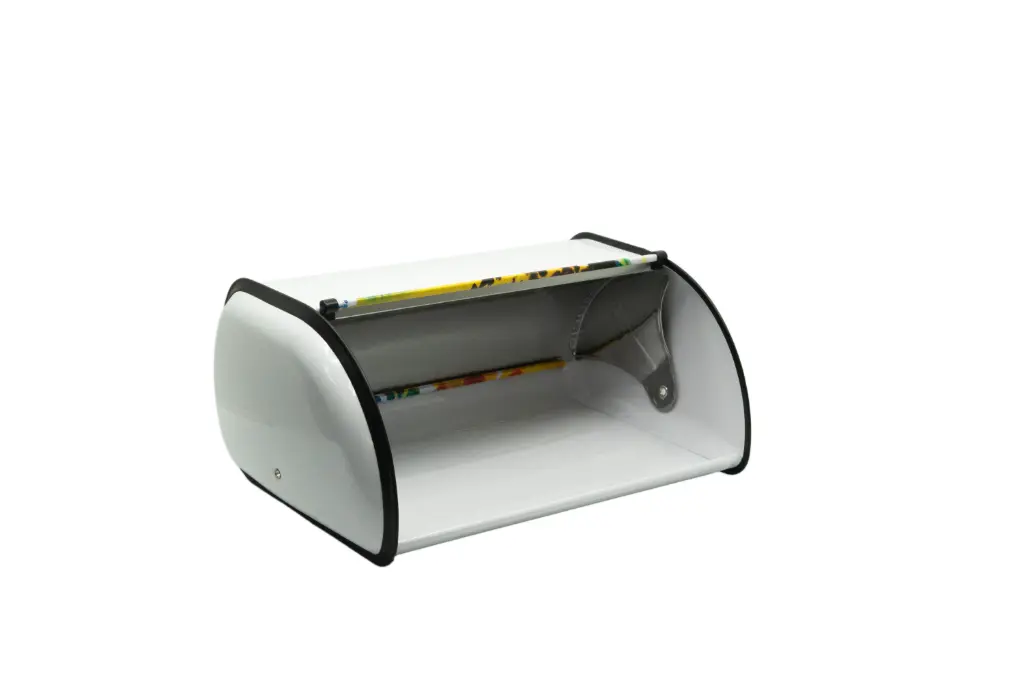 [9153454] Metal Bread Bin.  Zayda del Rio